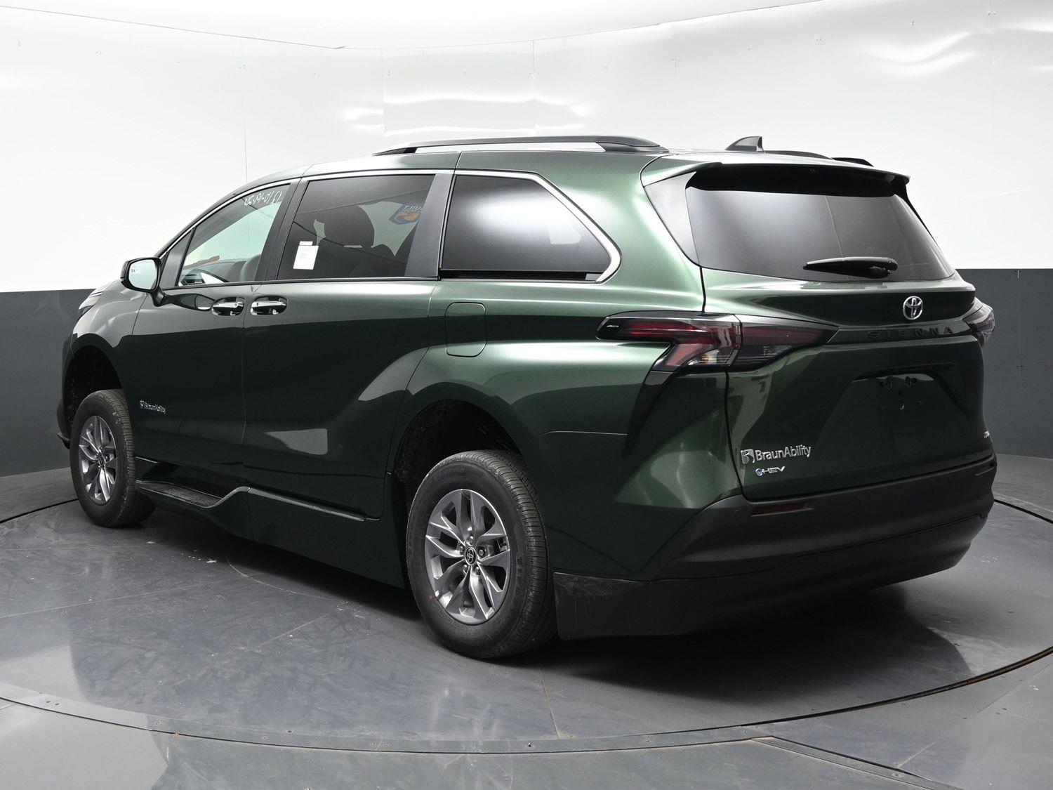 New 2026 Toyota Sienna XLE