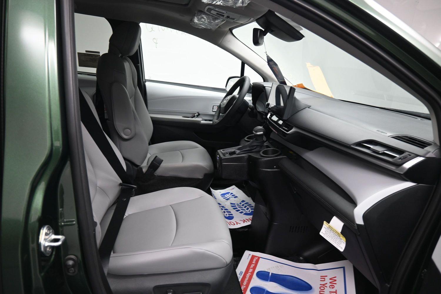New 2026 Toyota Sienna XLE
