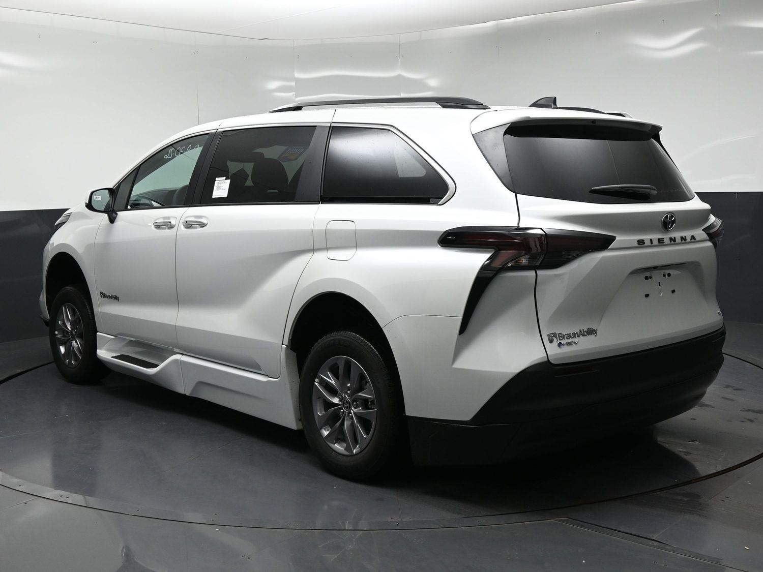 New 2026 Toyota Sienna XLE