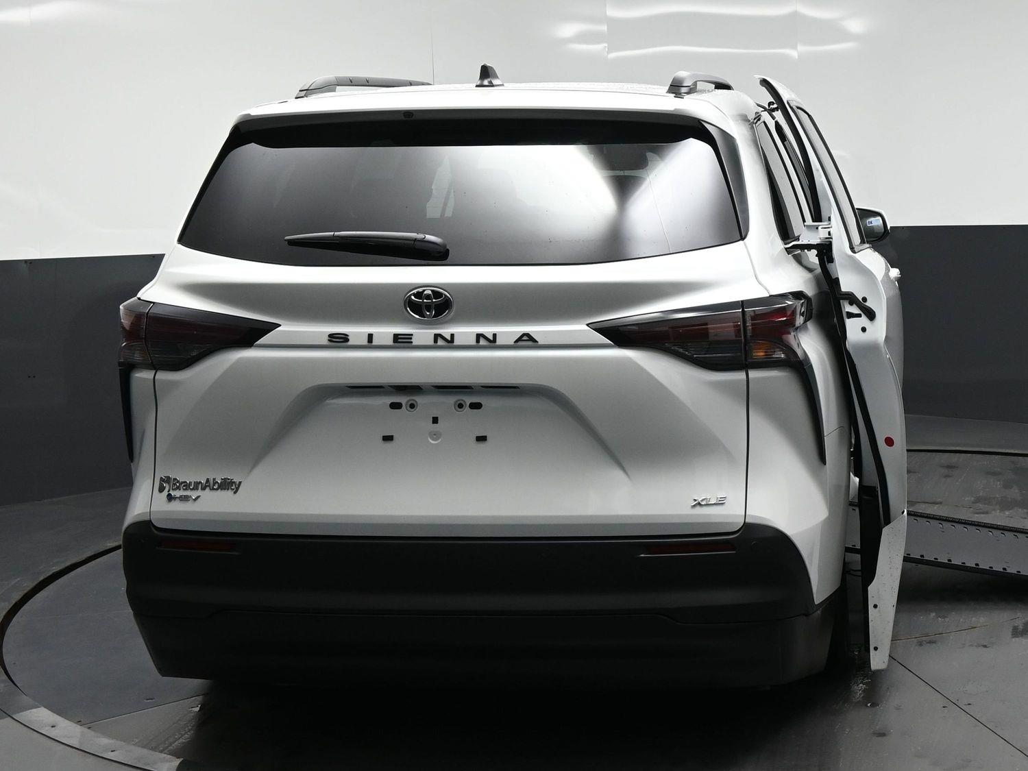 New 2026 Toyota Sienna XLE